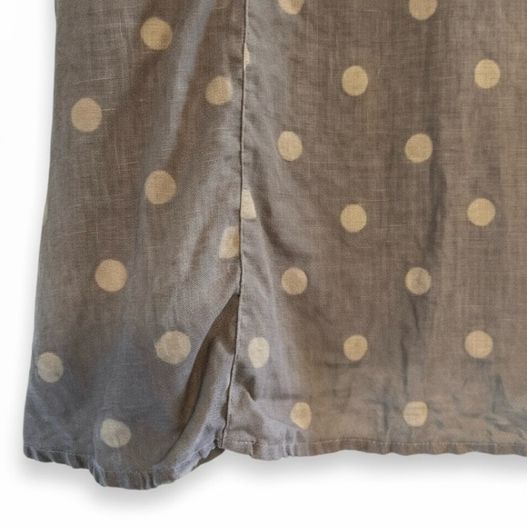 Cut Loose 100% Linen Button Front Shirt in Taupe Polka Dot Bottom Half Pleated - Picture 4 of 8